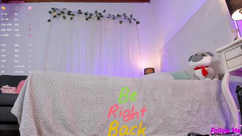 Snapshot of tatikiss_ chatting on 12-28-24, 03:59 Tatiana independent girl online show from 12-28-24, 03:59