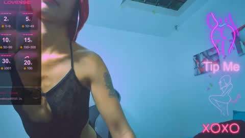 Snapshot of tatis_blux chatting on 02-21-25, 06:48 Tatiana online show from 02-21-25, 06:48