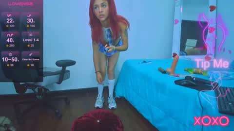 Snapshot of tatis_blux chatting on 02-24-25, 04:04 Tatiana online show from 02-24-25, 04:04