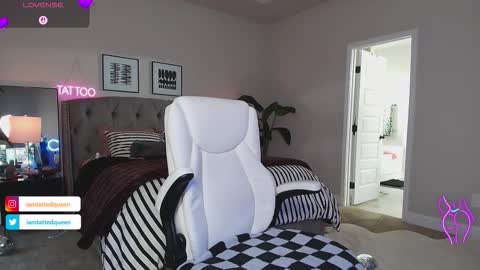 Tatted Queen online show from 11-18-25, 09:41