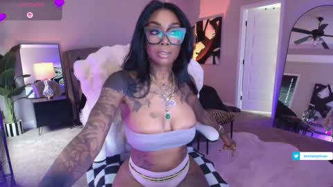 Tatted Queen online show from 03-30-26, 02:40
