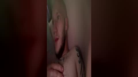 Snapshot of tattedhubb chatting on 06-20-26, 01:14 Harry online show from 06-20-26, 01:14
