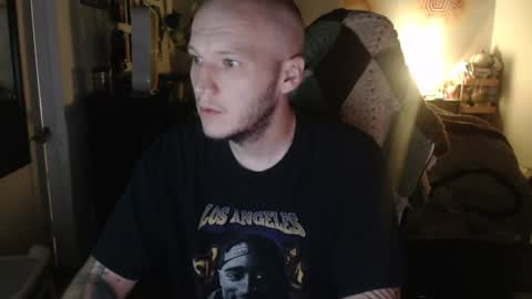 Snapshot of tattedhubb chatting on 07-12-26, 03:03 Harry online show from 07-12-26, 03:03