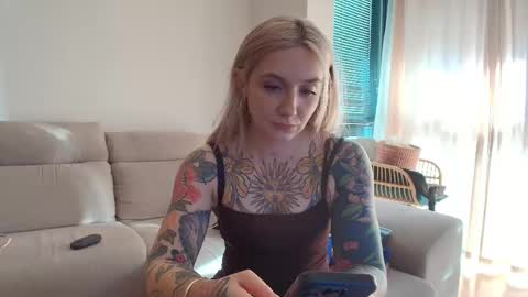 tattoobbgirl online show from 06-08-26, 03:45