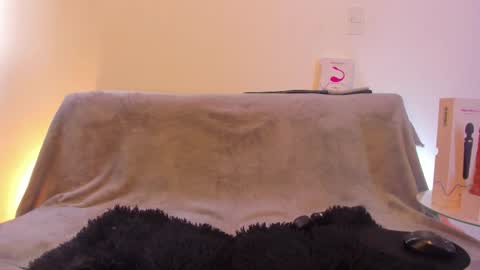 Tatoo foxx online show from 02-25-26, 01:10