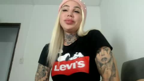 tatuada_safada online show from 06-19-26, 06:56