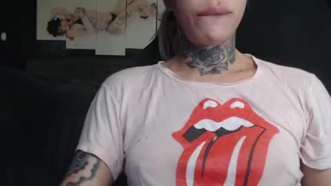 tatuada_safada online show from 08-06-26, 10:39