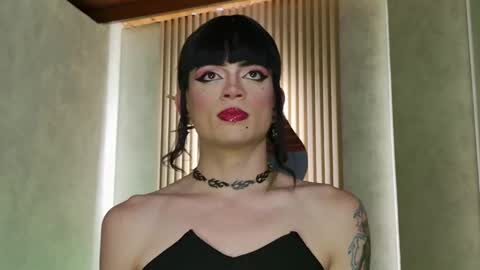 Snapshot of taurito___ chatting on 12-19-25, 11:01 taurito___ online show from 12-19-25, 11:01