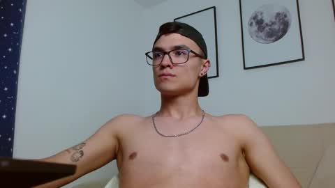 Snapshot of taurus4k chatting on 12-20-24, 12:19 taurus4k online show from 12-20-24, 12:19