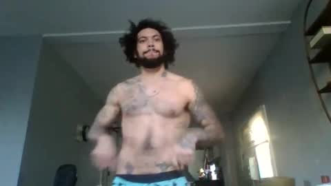 Snapshot of taurusbaeforever chatting on 10-28-25, 01:14 taurusbaeforever online show from 10-28-25, 01:14