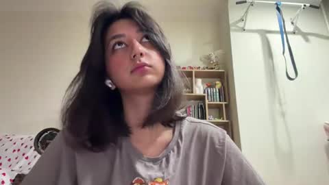 Riza online show from 06-24-26, 07:18