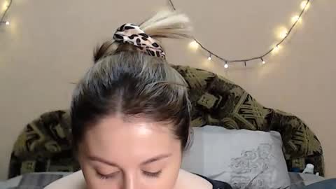 Taya online show from 04-30-26, 08:48