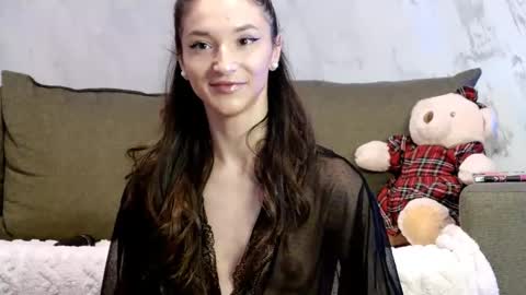 Snapshot of tayakayan chatting on 12-19-25, 10:22 TayaKayan online show from 12-19-25, 10:22