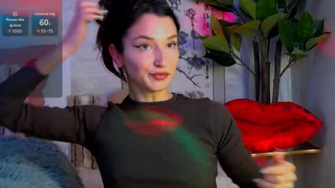 Snapshot of tayakayan chatting on 12-23-25, 10:46 TayaKayan online show from 12-23-25, 10:46