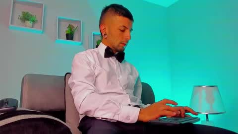 tayer_bennet online show from 09-18-25, 04:36