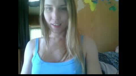Snapshot of taylafox chatting on 01-04-25, 06:19 taylafox online show from 01-04-25, 06:19