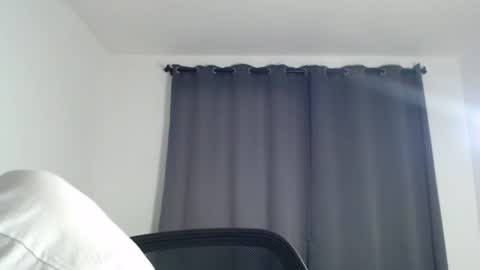 independent model online show from 06-29-26, 10:15