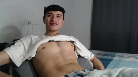 independent model online show from 07-01-26, 06:15