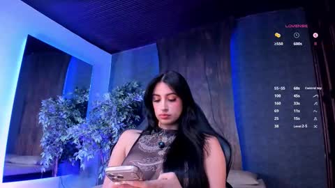 Taylor  Help me to get 100 thumbs up online show from 02-04-26, 04:57