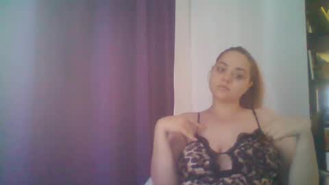 Snapshot of taylor_kaelia chatting on 10-17-25, 10:40 Taylor and Kaelia online show from 10-17-25, 10:40
