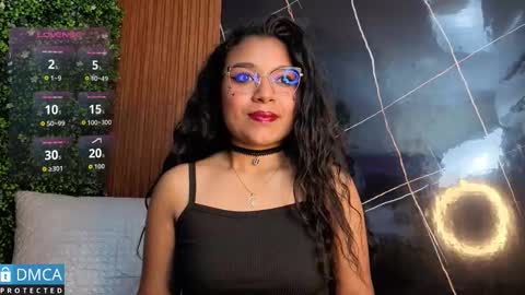 Tay online show from 10-08-25, 03:37