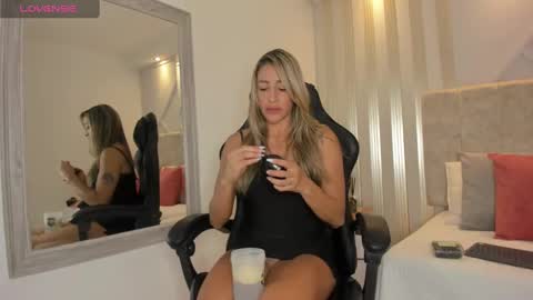 Snapshot of tayra_pradit chatting on 12-13-24, 11:17 tayra online show from 12-13-24, 11:17