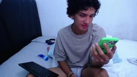 Tayron online show from 03-06-25, 06:48