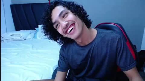 Tayron online show from 10-08-25, 01:14