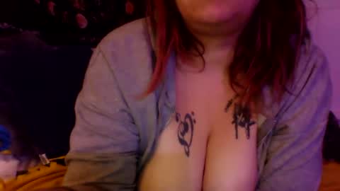 Snapshot of tbeautifulma chatting on 01-12-25, 11:04 tbeautifulma online show from 01-12-25, 11:04