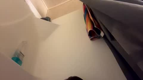 Snapshot of tbeebe12 chatting on 10-11-25, 04:12 Lilbeebs online show from 10-11-25, 04:12