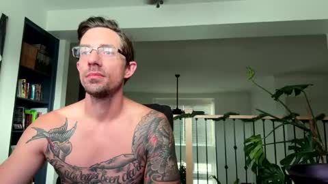 Snapshot of tbod chatting on 12-15-24, 02:37 BoyNextDoor online show from 12-15-24, 02:37