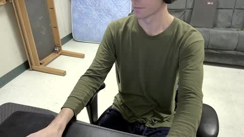 Snapshot of tbone_93 chatting on 12-19-24, 03:08 Tbone online show from 12-19-24, 03:08