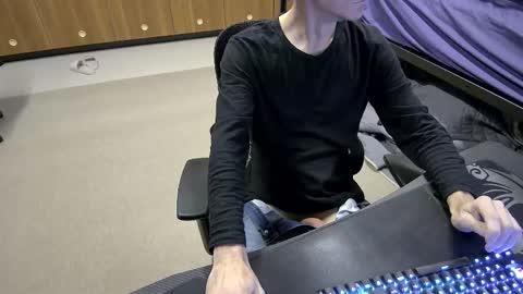 Snapshot of tbone_93 chatting on 10-27-25, 12:47 Tbone online show from 10-27-25, 12:47