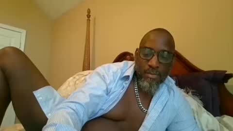 Snapshot of tchsul chatting on 09-15-25, 05:24 TOUCH online show from 09-15-25, 05:24
