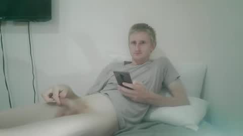 tcute0 online show from 12-19-25, 05:25