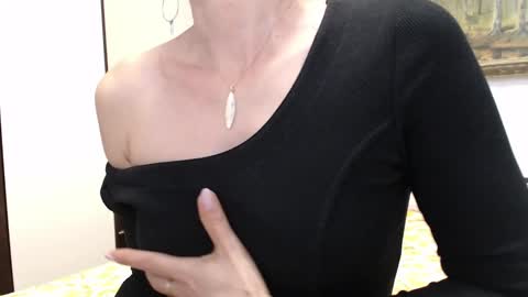Snapshot of teasexpert4444 chatting on 01-09-25, 12:41 ALICIA--- online show from 01-09-25, 12:41
