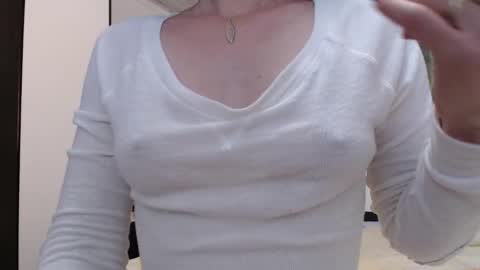 Snapshot of teasexpert4444 chatting on 02-03-25, 11:42 ALICIA--- online show from 02-03-25, 11:42