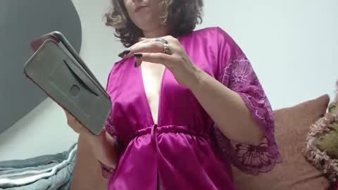 Snapshot of teasexpert4444 chatting on 10-01-25, 05:57 ALICIA--- online show from 10-01-25, 05:57