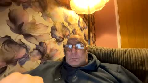 Mark online show from 02-25-26, 08:18