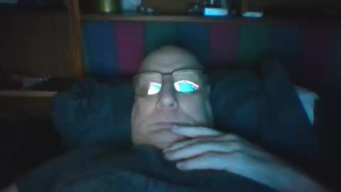 Mark online show from 06-01-26, 07:32