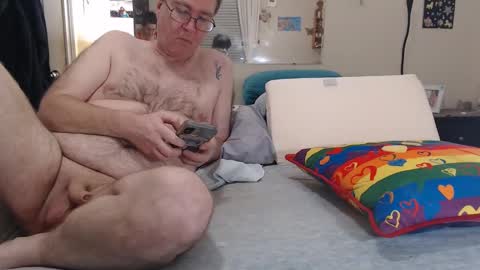 Snapshot of ted1982qqq chatting on 03-09-25, 10:08 Ted online show from 03-09-25, 10:08