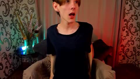 Snapshot of ted_lunn chatting on 11-22-25, 07:02 Ted online show from 11-22-25, 07:02