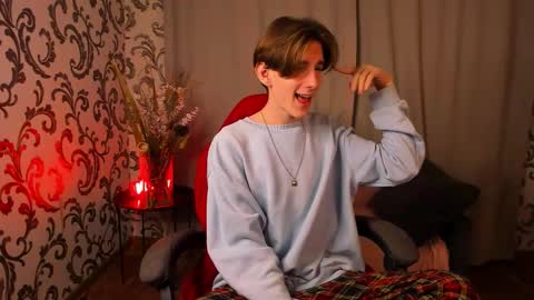 Snapshot of ted_lunn chatting on 12-01-25, 06:46 Ted online show from 12-01-25, 06:46