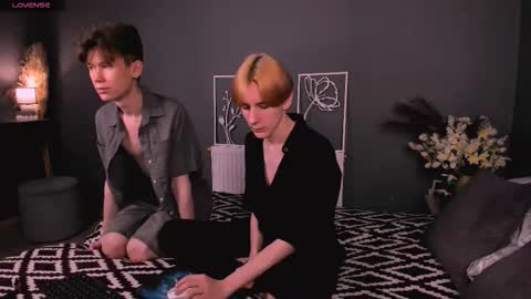 Snapshot of ted_lunn chatting on 02-11-26, 07:30 Ted online show from 02-11-26, 07:30