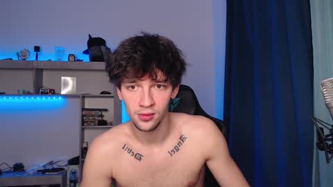 Snapshot of teddy_mode chatting on 12-14-24, 01:50 Teddy online show from 12-14-24, 01:50