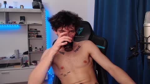 Snapshot of teddy_mode chatting on 12-19-24, 04:13 Teddy online show from 12-19-24, 04:13