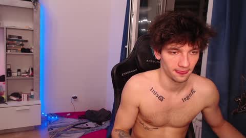 Snapshot of teddy_mode chatting on 12-20-24, 05:25 Teddy online show from 12-20-24, 05:25