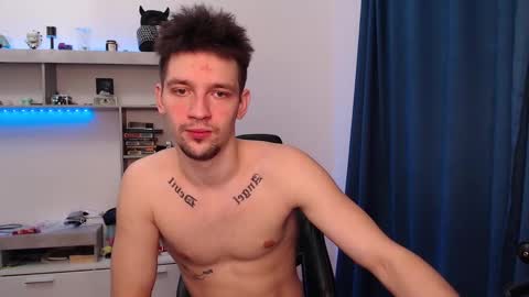 Snapshot of teddy_mode chatting on 02-11-25, 05:37 Teddy online show from 02-11-25, 05:37