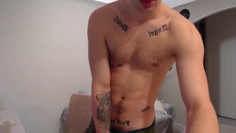 Snapshot of teddy_mode chatting on 10-28-25, 08:40 Teddy online show from 10-28-25, 08:40