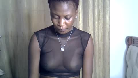 Snapshot of tee_01 chatting on 02-09-26, 12:09 Nicole online show from 02-09-26, 12:09